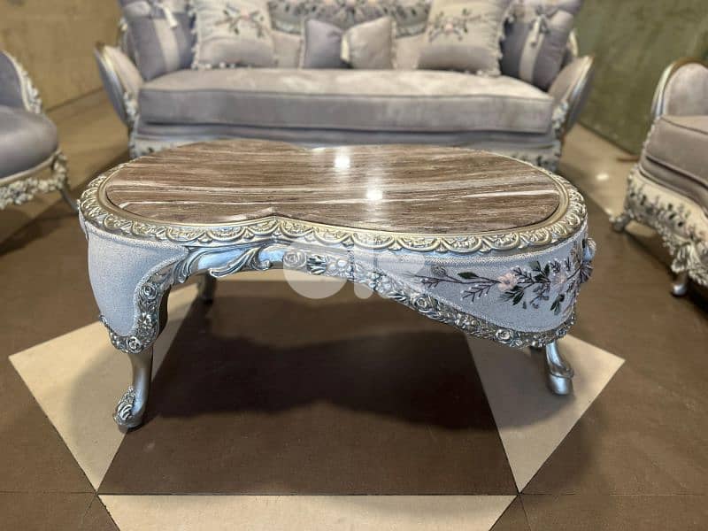 طقم كنبايات ملكي حفر خشب زان مصري جديد ست قطع وطاولة قماش وردة 16