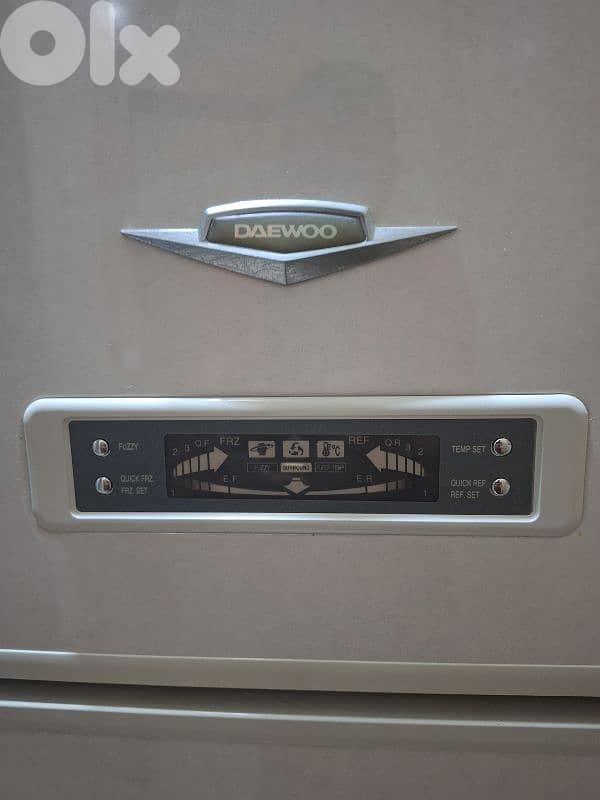 daewoo fridge 1
