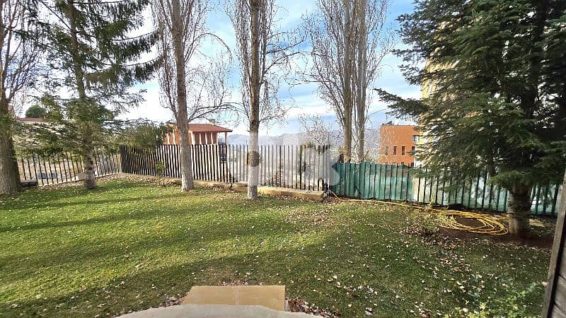3.5 Bedrooms with Garden for rent - Ski in out Refuge 1