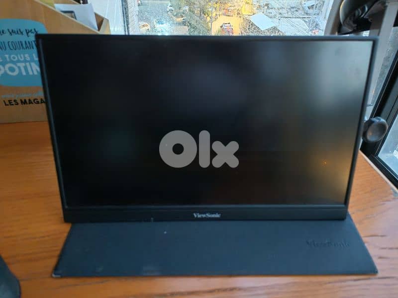 Dell Inspiron 15 & Portable Screen 4