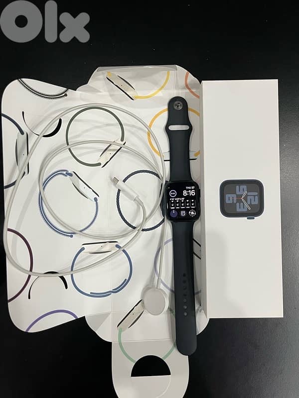 Apple Watch SE (GPS) (2nd Generation) 0