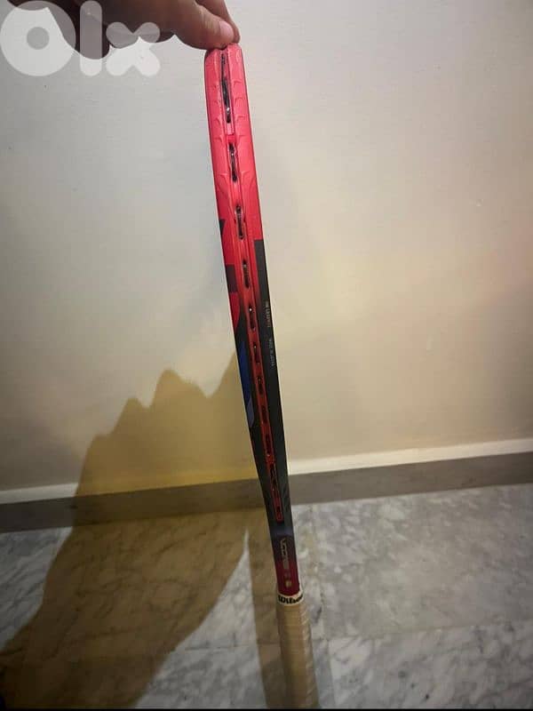 LIKE NEW YONEX VCORE 98 (305g) GRIP 3 3