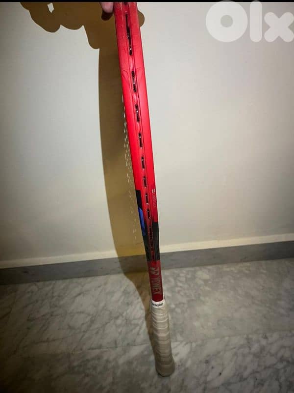 LIKE NEW YONEX VCORE 98 (305g) GRIP 3 4