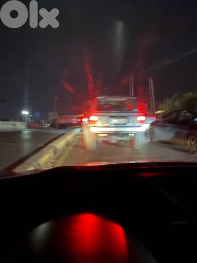 ابن قحبة يهجم على البنات على الطرقات لان يريد ان يقطع