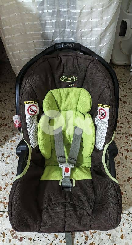 مقعد سيارةGraco 0