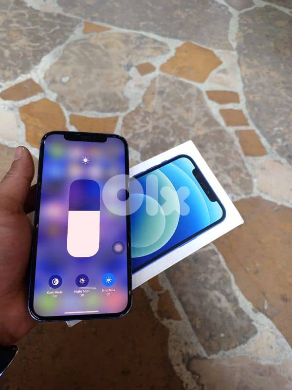 Apple 12 5G & Apple 11 Pro 0