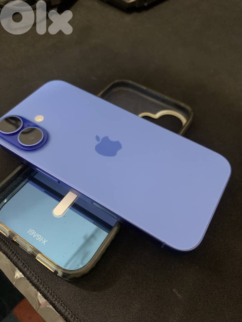 iPhone 16 0 scratch 3