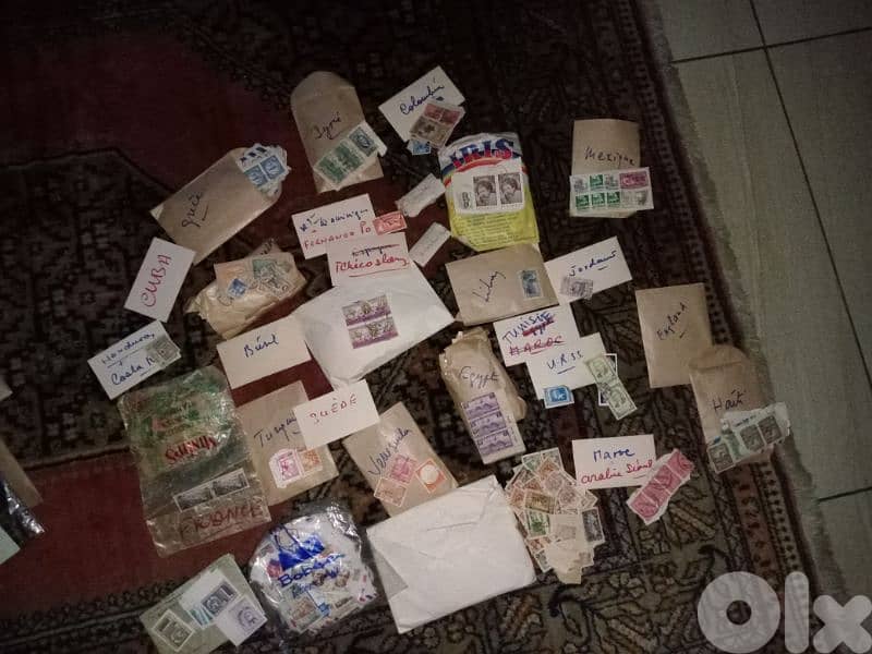 طوابع قديمة من كل البلدان 0