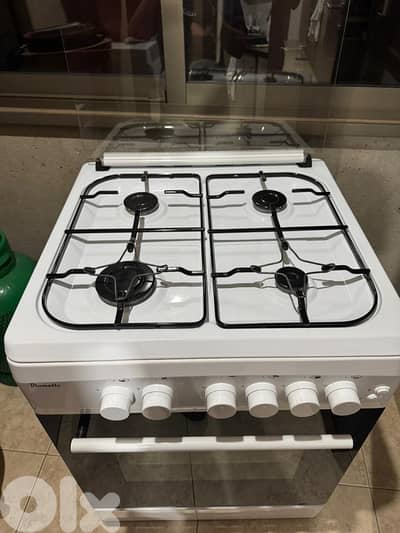 white oven good condition