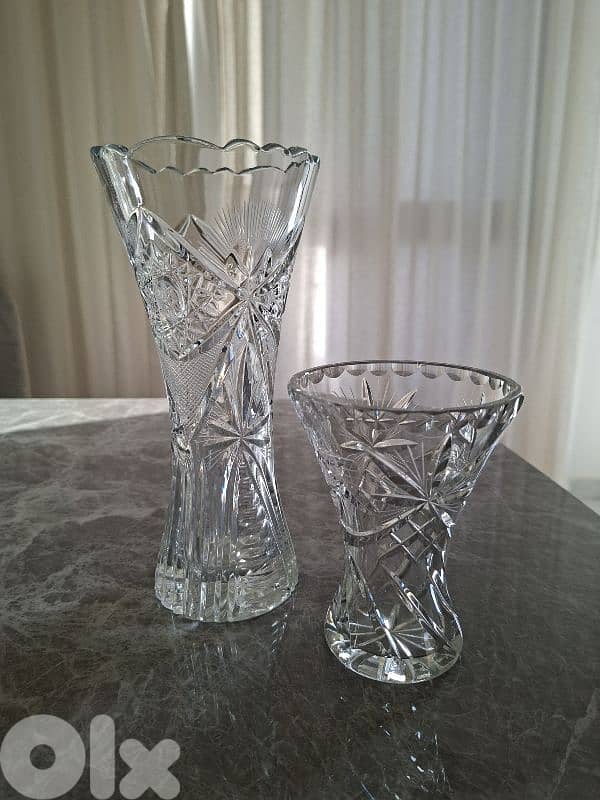 2 crystal cut Vases 0
