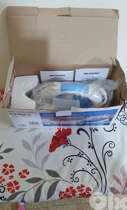 مكواية بخارية ماركة SHARP مستعمل قليل جداً شبه جديد بيروت اشرفية ٢٥ $ 2