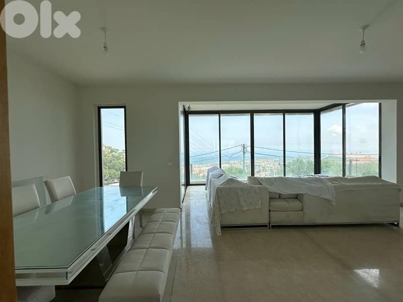 A Brand new luxury 210 m2 apartment with a garden for sale in Mtayleb 0