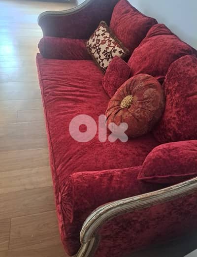 صوفا انكليزية انتيكا مشحونة من الخارح