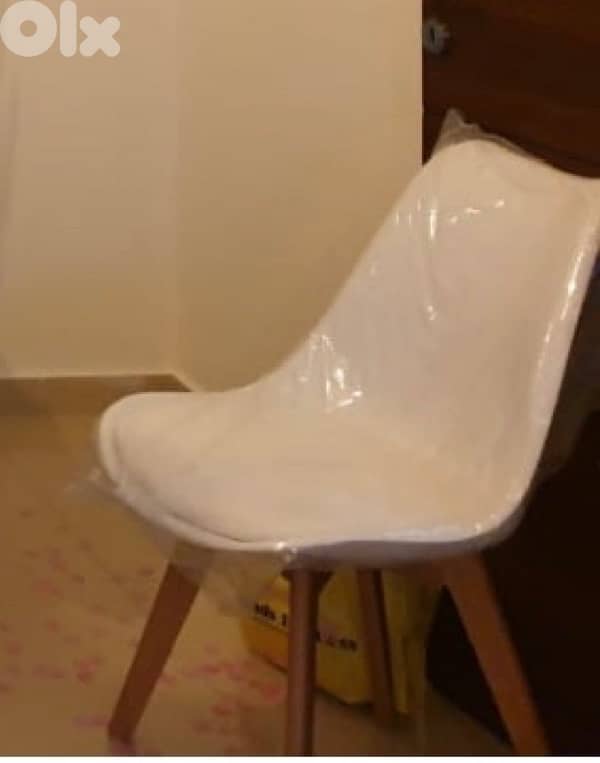 Dining Table with chairs 1