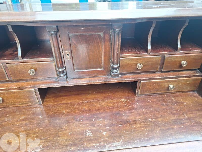 سكرتير خشب جوز انجليزية انتيك مميزة جدا 2