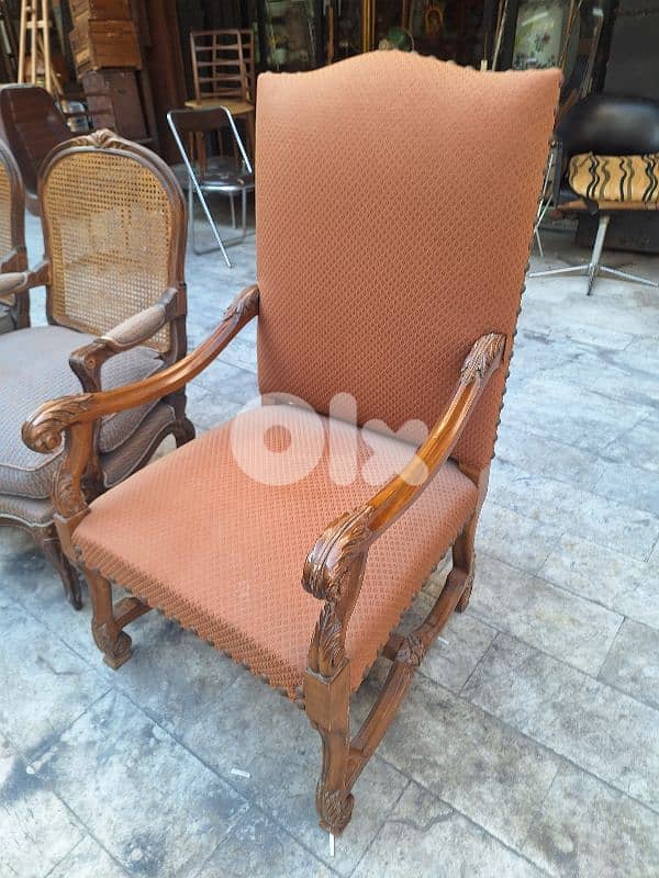 برجير صالون عدد٢ ضهر عالي مميز ناعم 2