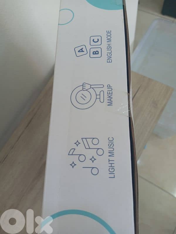 little cosmet table 1