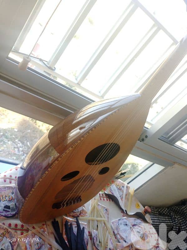 عود. زرياب 0  بسعر 110$ فقط ومع حقيبة وريش 5