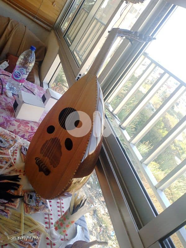 عود. زرياب 0  بسعر 110$ فقط ومع حقيبة وريش 6