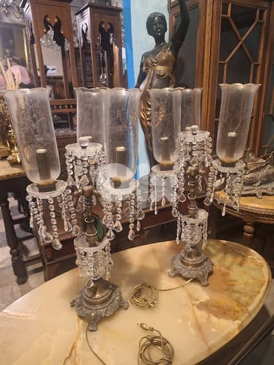 لمبادير عدد٢ كرستال مع برونز غلوبات انتيك رائع جدا