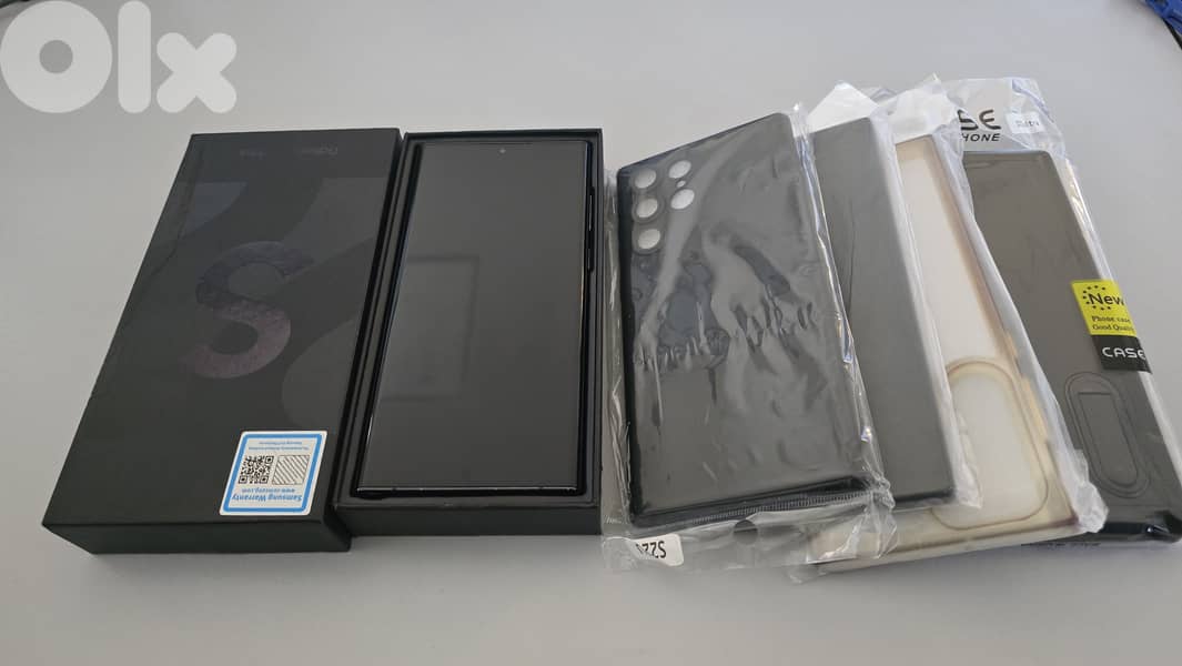 Samsung S22 Ultra - 12GB/256GB - 1 SIM+1 eSIM + Box +4 Covers 0