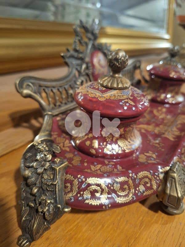 Victory Porcelain Inkwell: Red Inkstand with 2