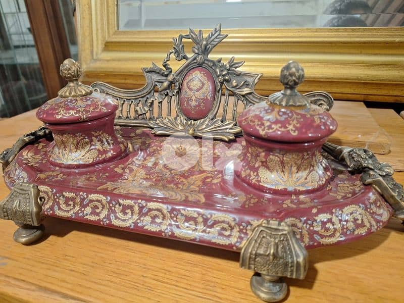 Victory Porcelain Inkwell: Red Inkstand with 4