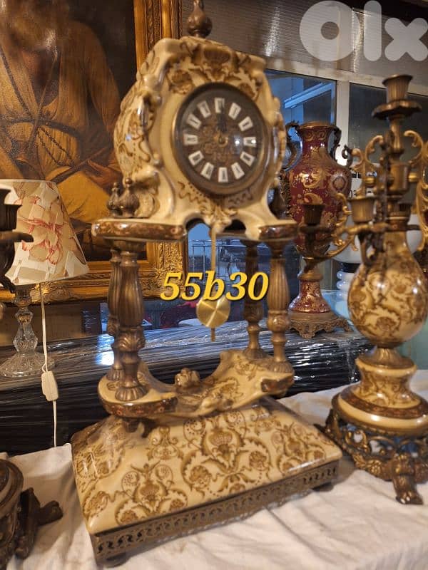 ساعة مع شمعدان عدد٢ بورسولان سافر ايطالي رائع جدا مميز للغاية 2