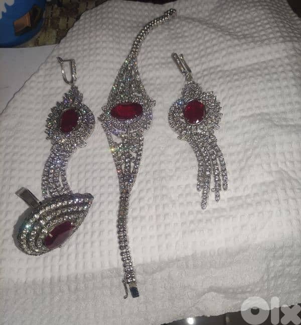 طقم مجوهرات 0