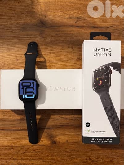 APPLE WATCH SERIES 10 (42MM, JET BLACK) + NATIVE UNION STRAP