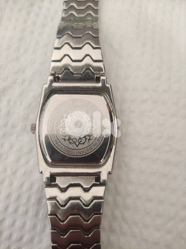 ساعة نسائية yslouis 3