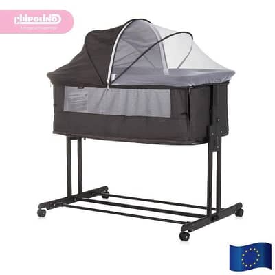 تخت بحالة جيدة جدا للبيع