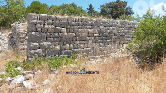 Old house for sale in Mehmarch, Batroun بيت قديم للبيع في مهمرش