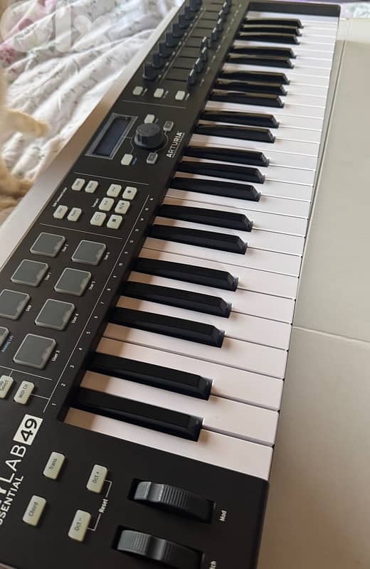 arturia keylab essential 49 black synthesizer 4