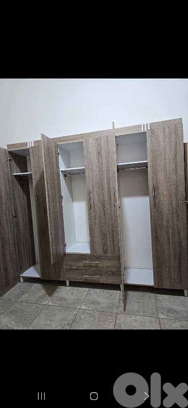 خزانة ست درف 240 سم تفصيل جديد ملبسة بالكامل من برا وجوا لون ابيض 1