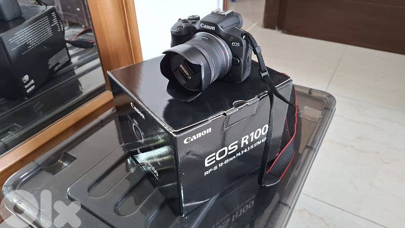 canon EOS R100 rarely used 2