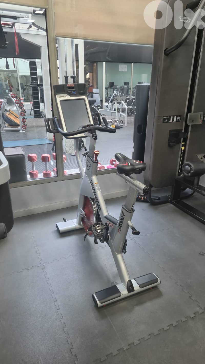 30 technogym artis line machines like new 15