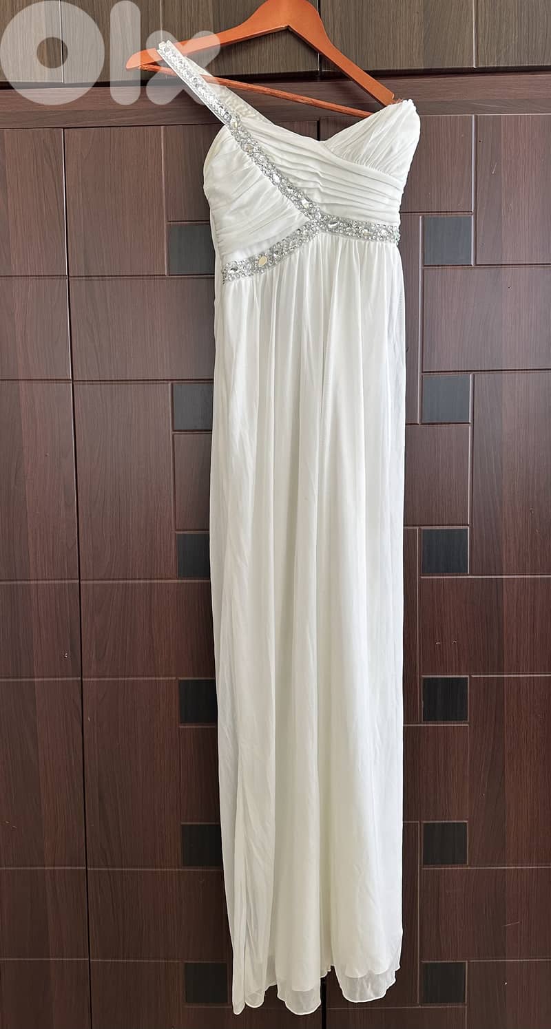 White dress worn 1 time 0