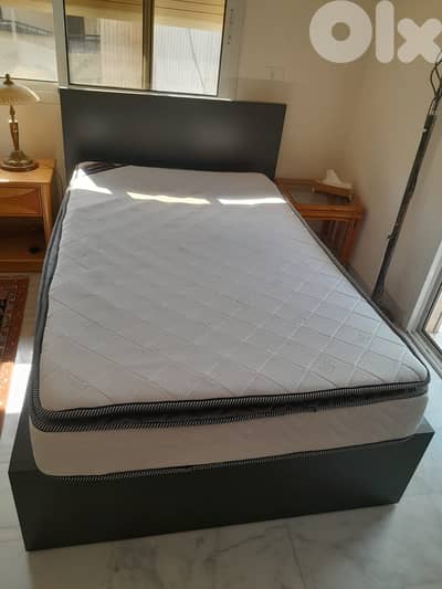 Single Bed almost new