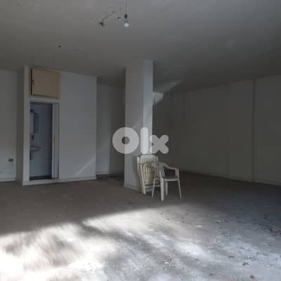 Shop  in Antelias For Sale  محل تجاري  في انطلياس للبيع