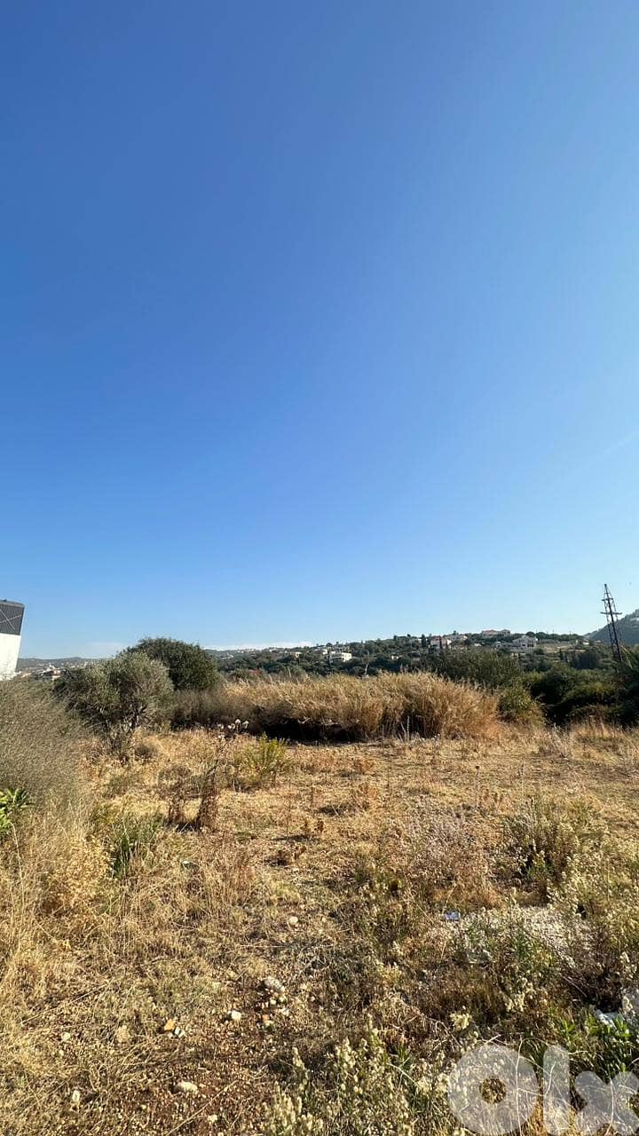 Land for sale in Thoum-Batroun أرض للبيع في تحوم-البترون 0