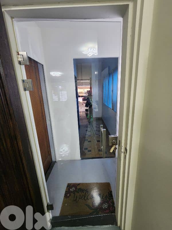 باب قزاز سيكريت للبيع 100$ اشرفية بيروت 0