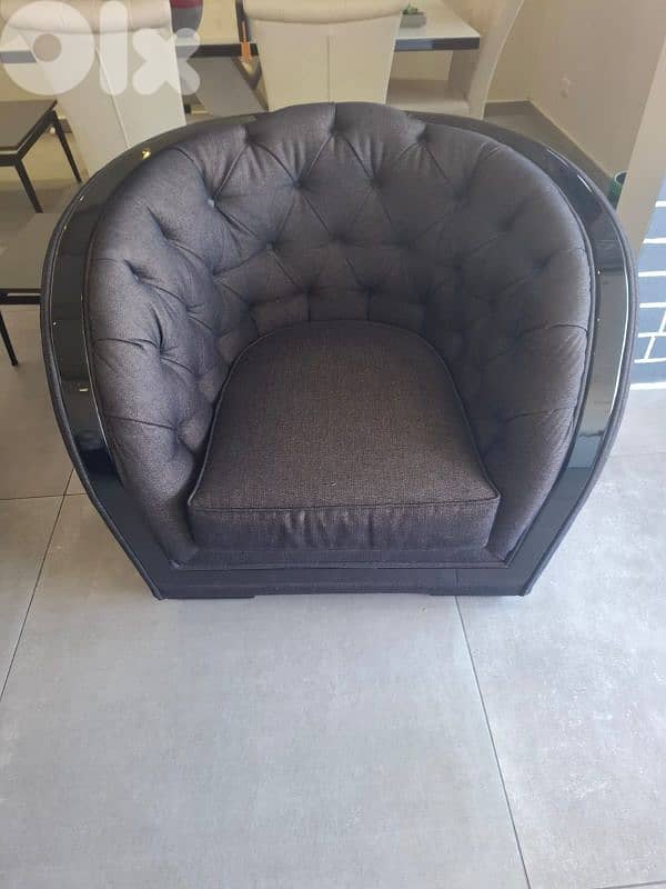 Living room in a good condition for sale 2