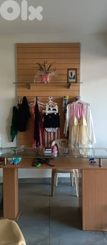 FULL CLOTHING STORE FOR SALE – ONE LOT   محل ملابس كامل دفعة واحدة 10