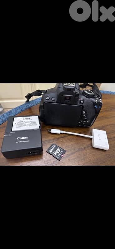 CANON EOS 650D BARELY USED 2