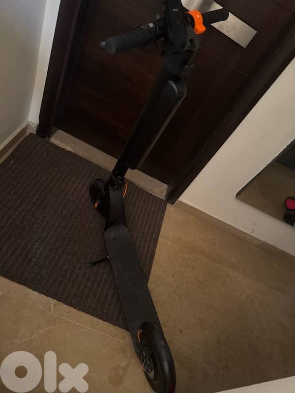 porodo electric scooter with phone stand 1