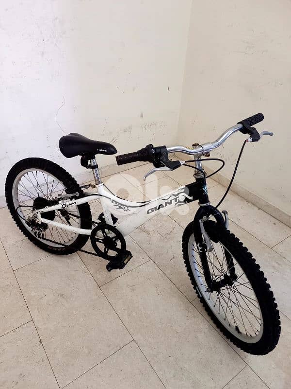 بسكليت Giant usa 2