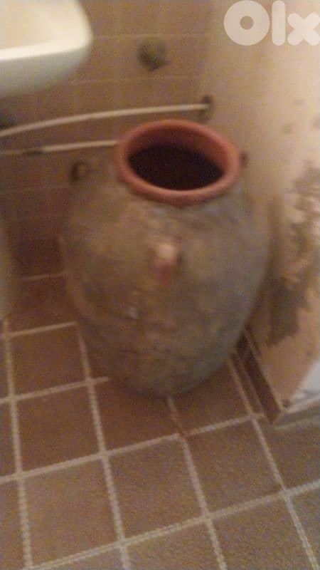 3 جرار فخار قديمة 1