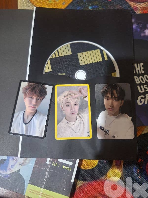 2 Stray kids album+ 1 Day6 album + Posters 4