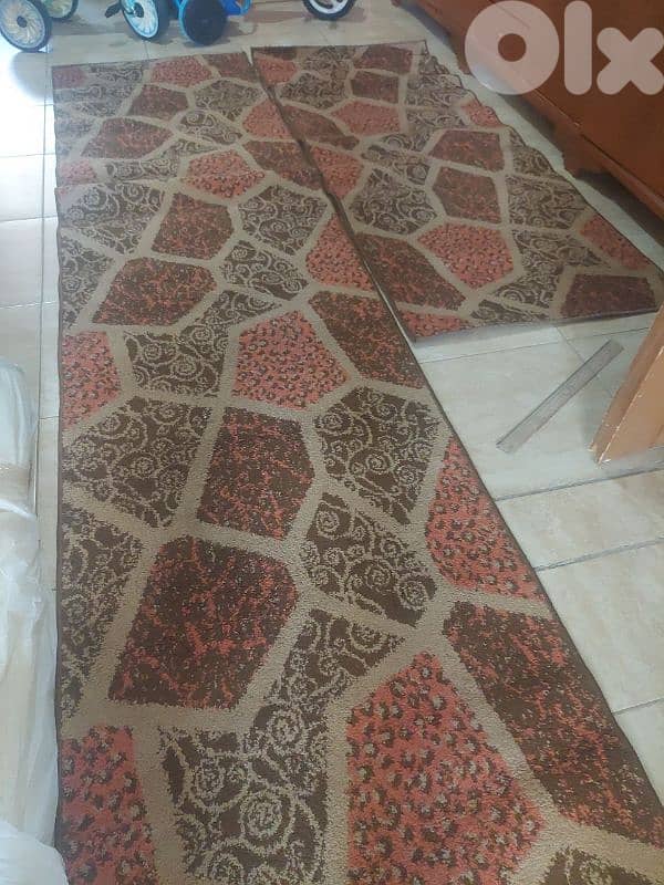 سجاد بحالة ممتازة 0